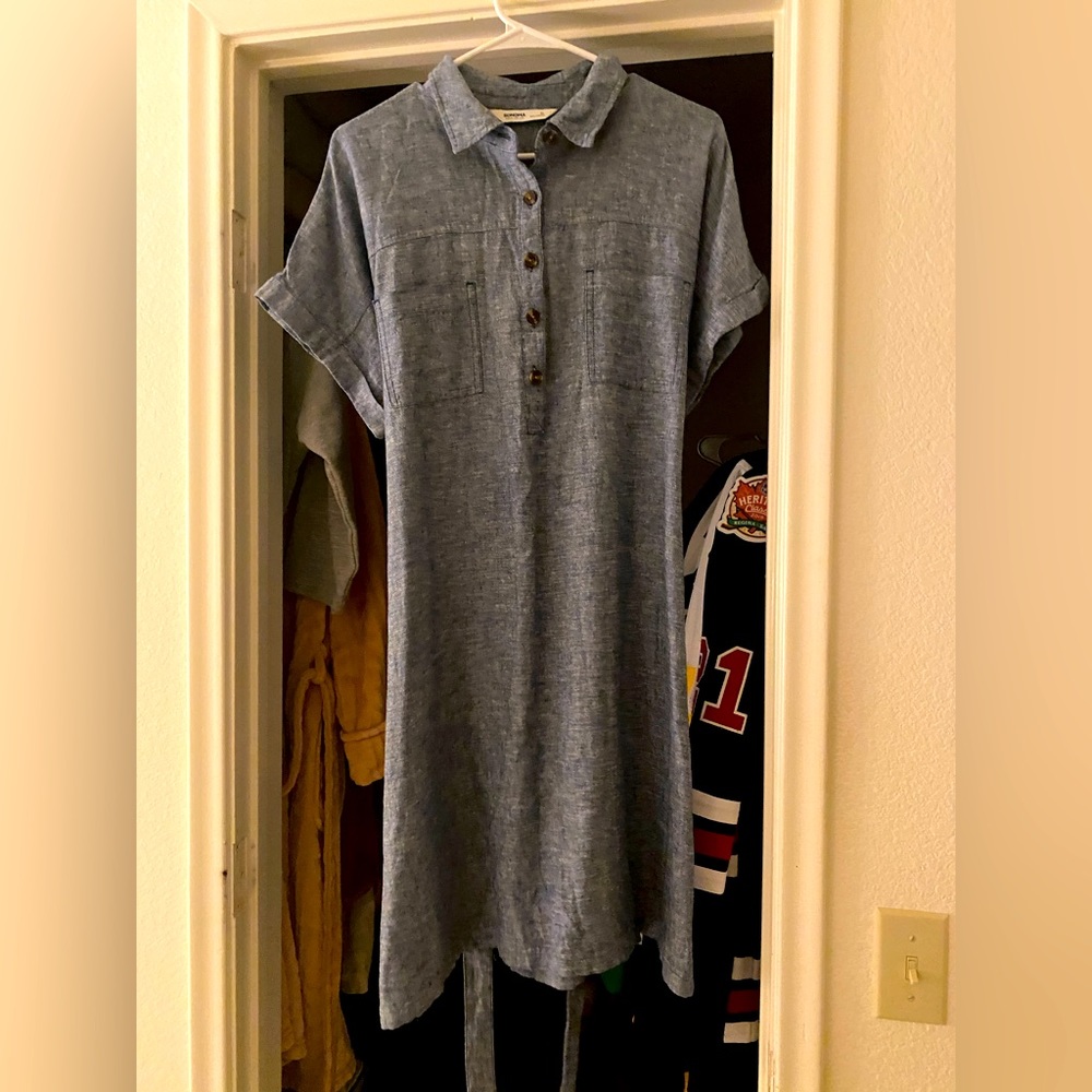 Comfortable lite Jean looking casual dress.